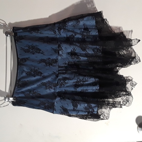 Gothic Blue Skirt With Black Rose lace size medium - Picture 3 of 4